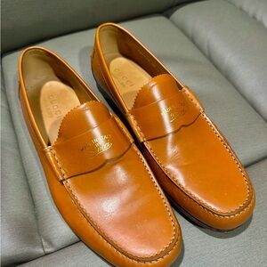 Gucci Men's Tan Leather Slip-On Loafers